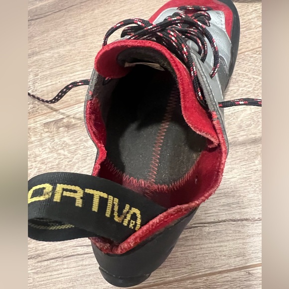 Climbing shoes - Picture 7 of 7